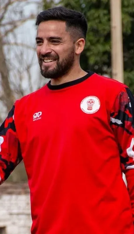 Vallés y su primera experiencia como DT.