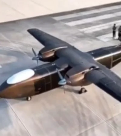 El primer vuelo de prueba del mayor avión de carga no tripulado en China.