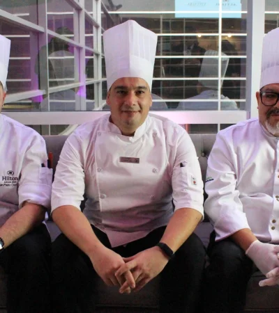Los chefs responsables de la alta cocina del evento.