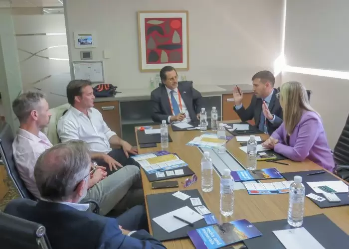 Reunión con la empresa australiana