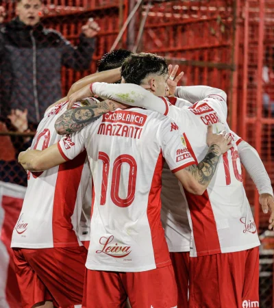 La celebración de los hombres de Huracán