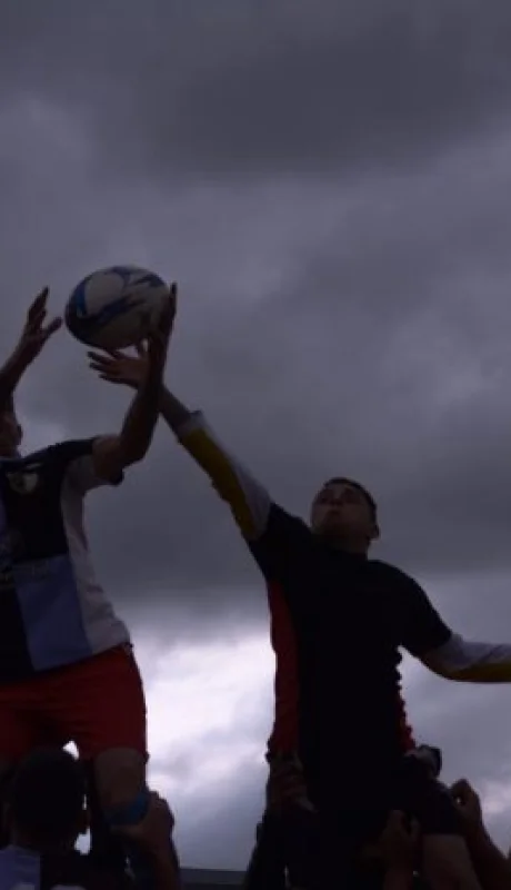 Los internos de la penitenciaría tuvieron una tarde a pleno rugby