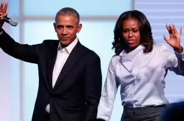 Barack y Michelle Obama enamoraron multitudes en la Convención Demócrata