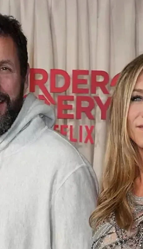 Adam Sandler y Jennifer Aniston entre los 10 artistas mejor pagados de Hollywood.