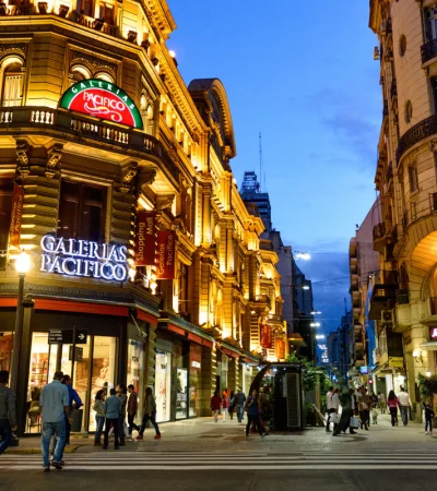 Buenos Aires y sus contrastes urbanos.