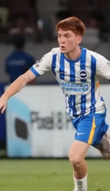 El Colo no tuvo muchas oportunidades en Inglaterra