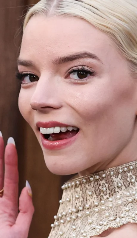 Anya Taylor-Joy.