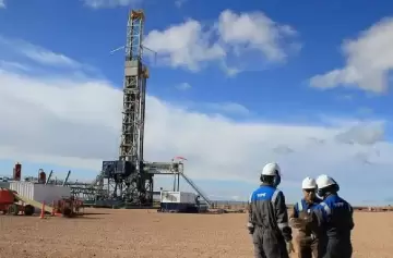 A menos siete empresas compiten por construir el oleoducto de Vaca Muerta Sur