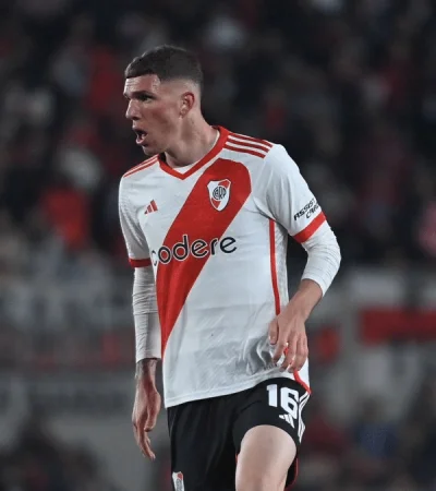 Franco Carboni se va de River tras estar solo 41 días.