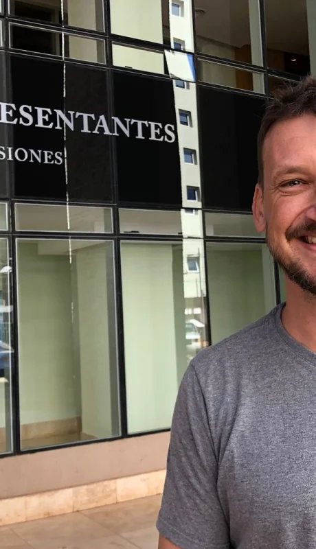 La Legislatura de Misiones le quitó los fueros al diputado provincial Germán Kiczka apenas conocido su caso de pedofilia por el cual se fugó.