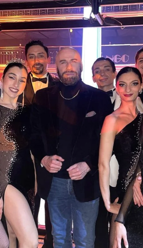 Travolta causó furor en la noche porteña.