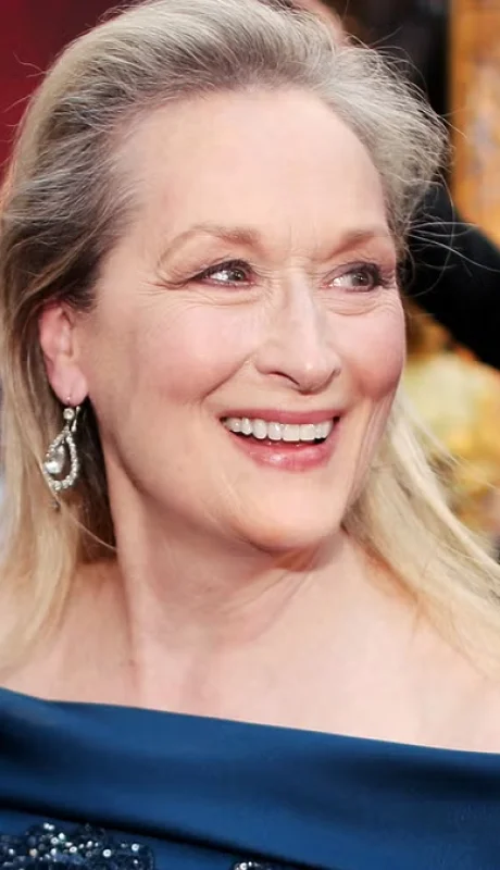 Meryl Streep se topa con cupido en Only Murders in the Building