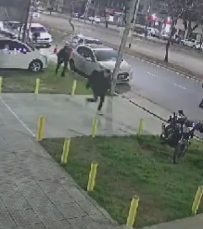Tiroteo entre barras de Independiente de Avellaneda. Foto: Captura de pantalla de video
