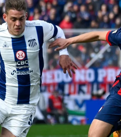 Girotti y Báez en el duelo en el Gasómetro.