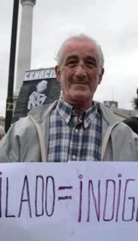 Jubilados y opositores marcharon al Congreso sin violencia, pero con reclamos