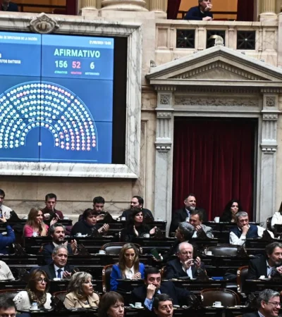 "Hay mecanismos correctivos dentro de la Cámara para cuando están en juego la ética y la democracia" (Mónica Frade).