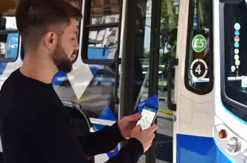 Desde este lunes 26 de agosto se puede pagar el boleto del colectivo con el celular