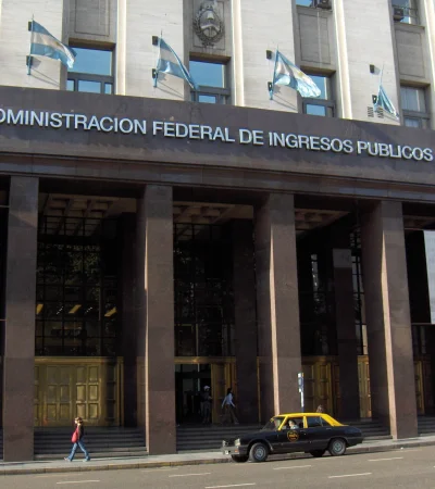 La AFIP ajusta los controles