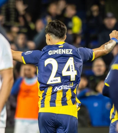 El pibe Giménez marcó el gol del Canalla.