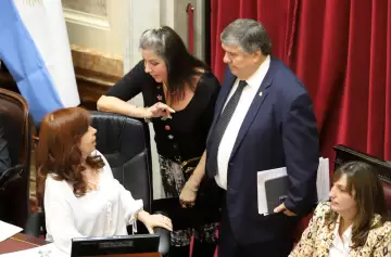 ¿Lucha por el poder?: Mayans le respondió con dureza a Cristina y pateó el tablero