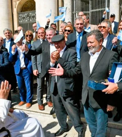 El papa con sindicalistas