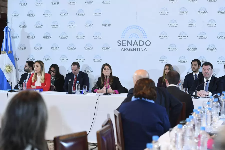 Comisión de Acuerdos