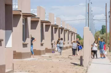 El Senado mendocino aprobó la extensión de plazos para regularizar viviendas del IPV