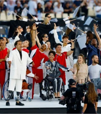 Lindo colorido en la inauguración de los Juegos Paralímpicos.