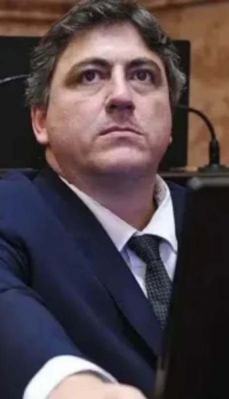 Expulsión explosiva: Paoltroni queda fuera del bloque de La Libertad Avanza