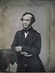 Alberdi se distinguió por sus ideas progresistas y su visión de un país moderno.