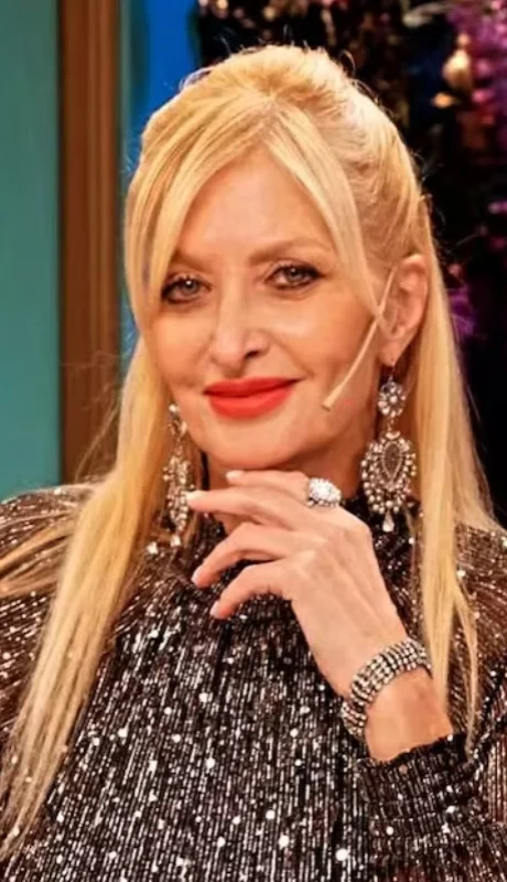 González confirmó nuevamente el romance con el Javier Milei.