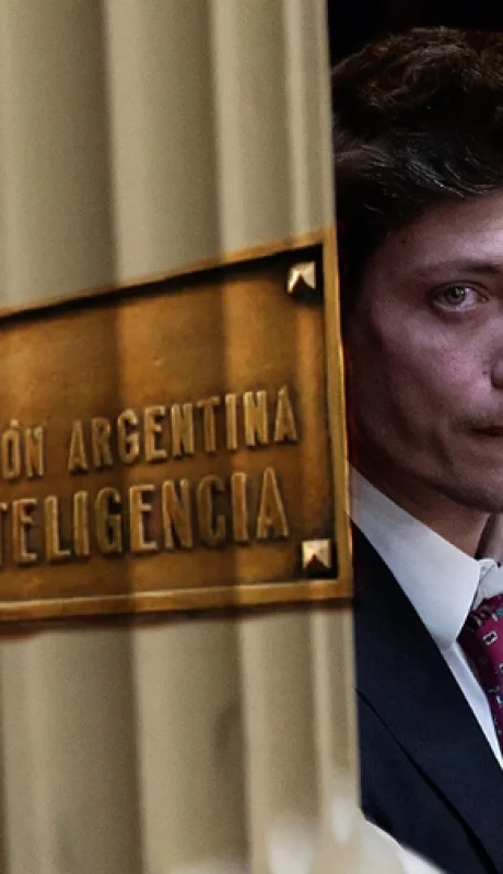 En la semana más dura del gobierno en materia parlamentaria, el principal asesor del gobierno nacional se tomó unos días descanso.
