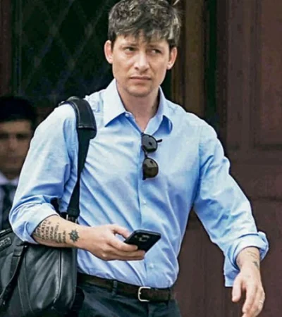 Santiago Caputo es uno de quienes trabajan en Casa Rosada con oficina propia aunque sin contrato formal. El joven es monotributista.