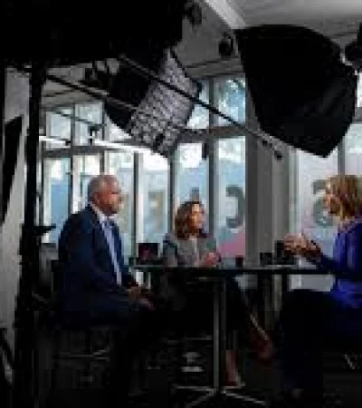 Kamala Harris y Tim Walz.