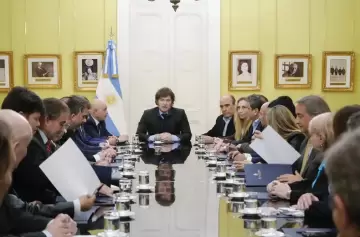 Bloques dialoguistas prometieron un "respaldo total" al veto de Milei