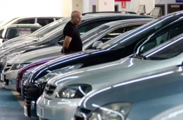 Cómo se transfiere un auto usado y cuanto cuesta el trámite