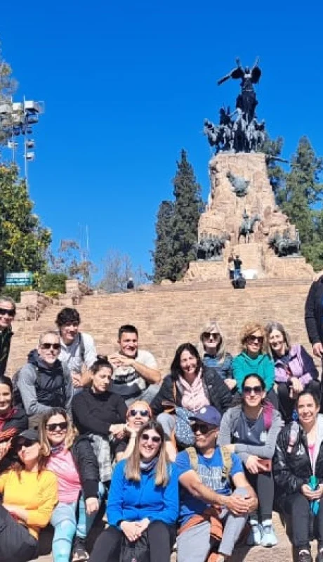 El objetivo es que los trabajadores se desconecten de la rutina diaria y disfruten de la belleza de los paisajes locales.