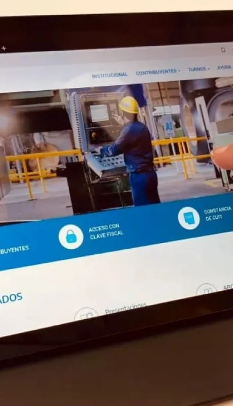 "Con este cambio del decreto se admite que se blanqueen obras de construcción en cualquier etapa, no solo con el 50% hecho" (Marcos Sequeira)