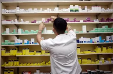 "La caída de las ventas en las farmacias en lo que va del año superó el 17%"