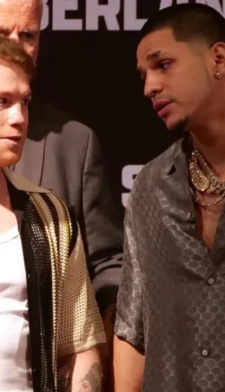 Se viene el comabte entre Canelo y Berlarga.