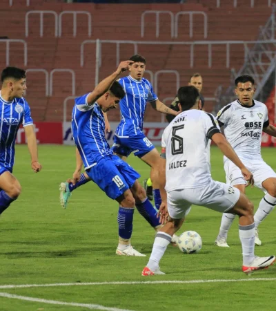 El Tomba dejó pasar una chance inmejorable.