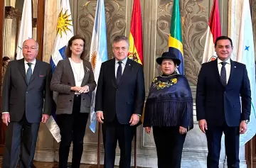 Mondino apuesta a la flexibilización y apertura del Mercosur