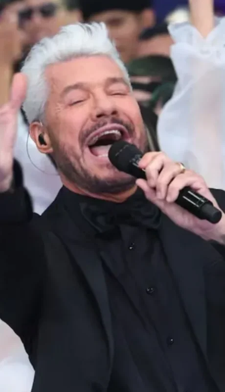 Marcelo Tinelli estará en la conducción del Cantando 2024.