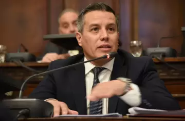 Mendoza acelera la justicia: allanamientos exprés y fiscales con más poder