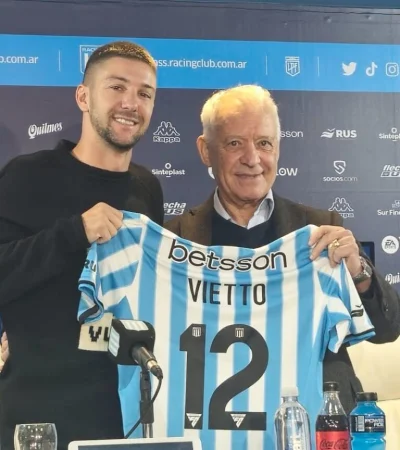 Luciano Vietto junto a Victor Blanco