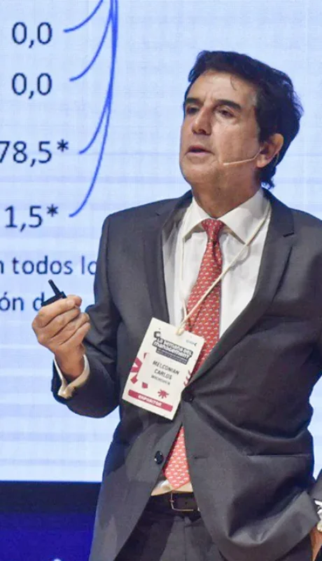 El economista Carlos Melconian, muy crítico de la gestión que lleva Luis Caputo, el ministro de economía./