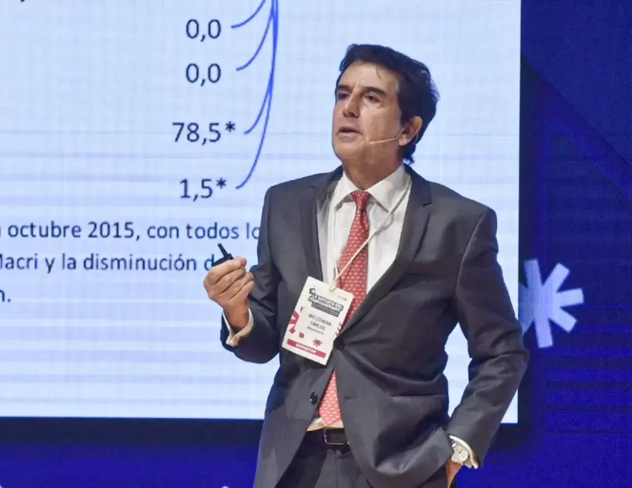 El economista Carlos Melconian, muy crítico de la gestión que lleva Luis Caputo, el ministro de economía./