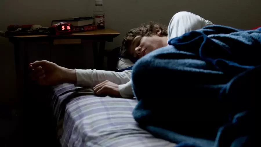 Puede resultar increíble, pero el chocolate negro (el que tiene 50% de cacao) nos ayuda a conciliar mejor el sueño.