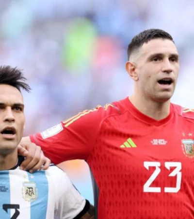 Lautaro Martínez y el Dibu Martínez.