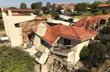 Por qué la tierra se está "tragando" una ciudad de Estados Unidos